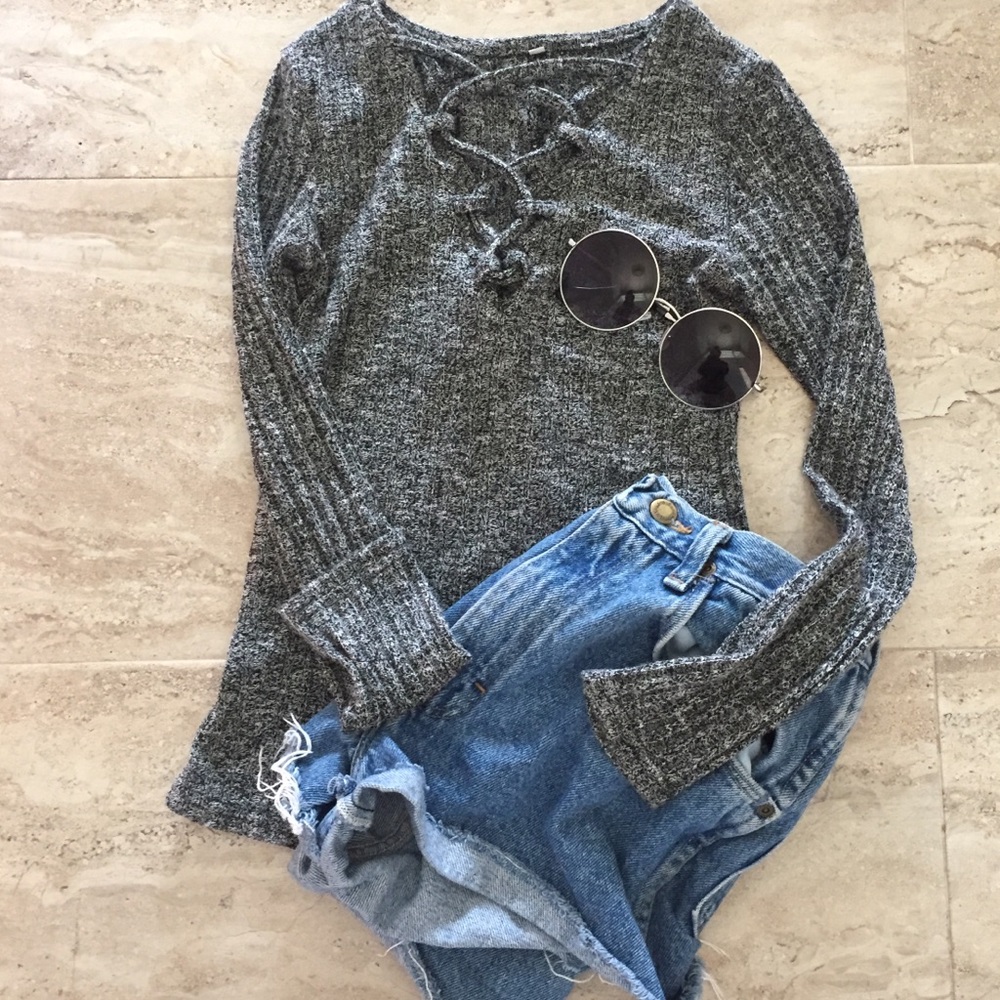 GRAY SMALL SEXY TIGHT TIE TOP SHIRT